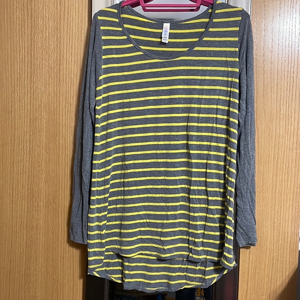 LuLaRoe long sleeve grey with yellow striped tunic size Medium bumblebee vibes